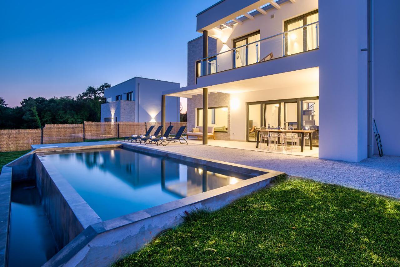 Villa Kalu 1 Krnica Buitenkant foto