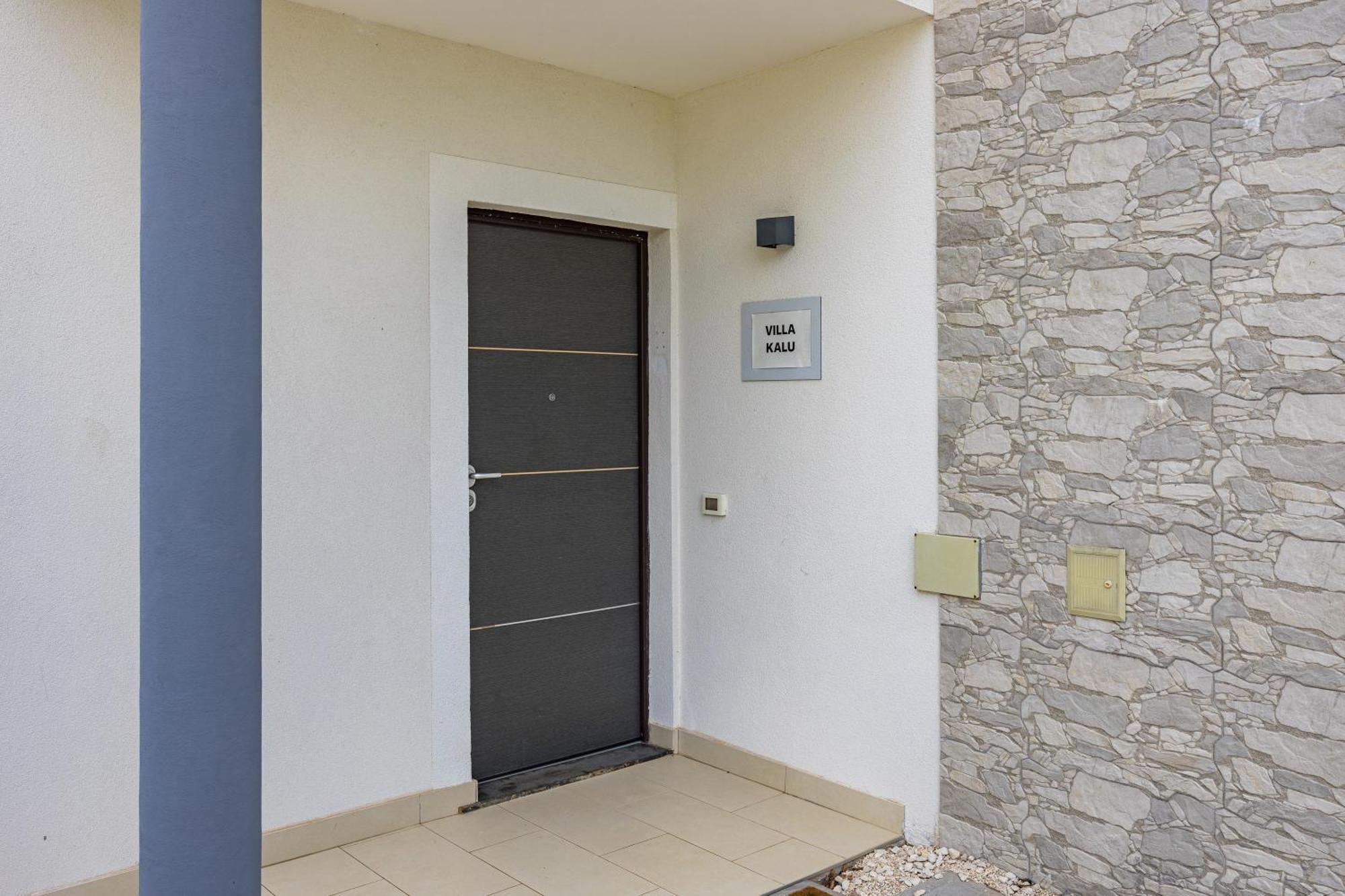 Villa Kalu 1 Krnica Buitenkant foto